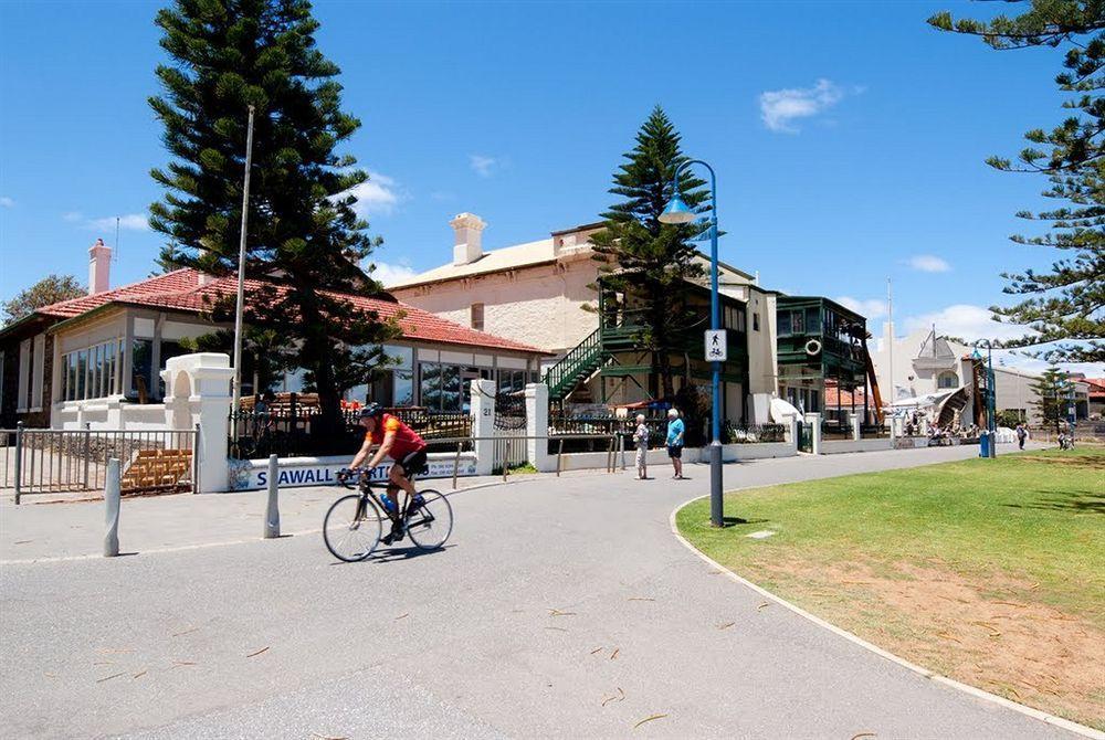 Seawall Apartments Adelaide Exterior foto